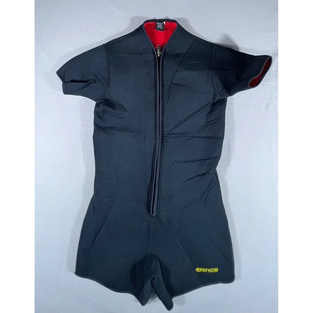 Fathom Seaflex Mens XL Shorty Wetsuit Black Red Neoprene Front‎ Zip Dive Suit